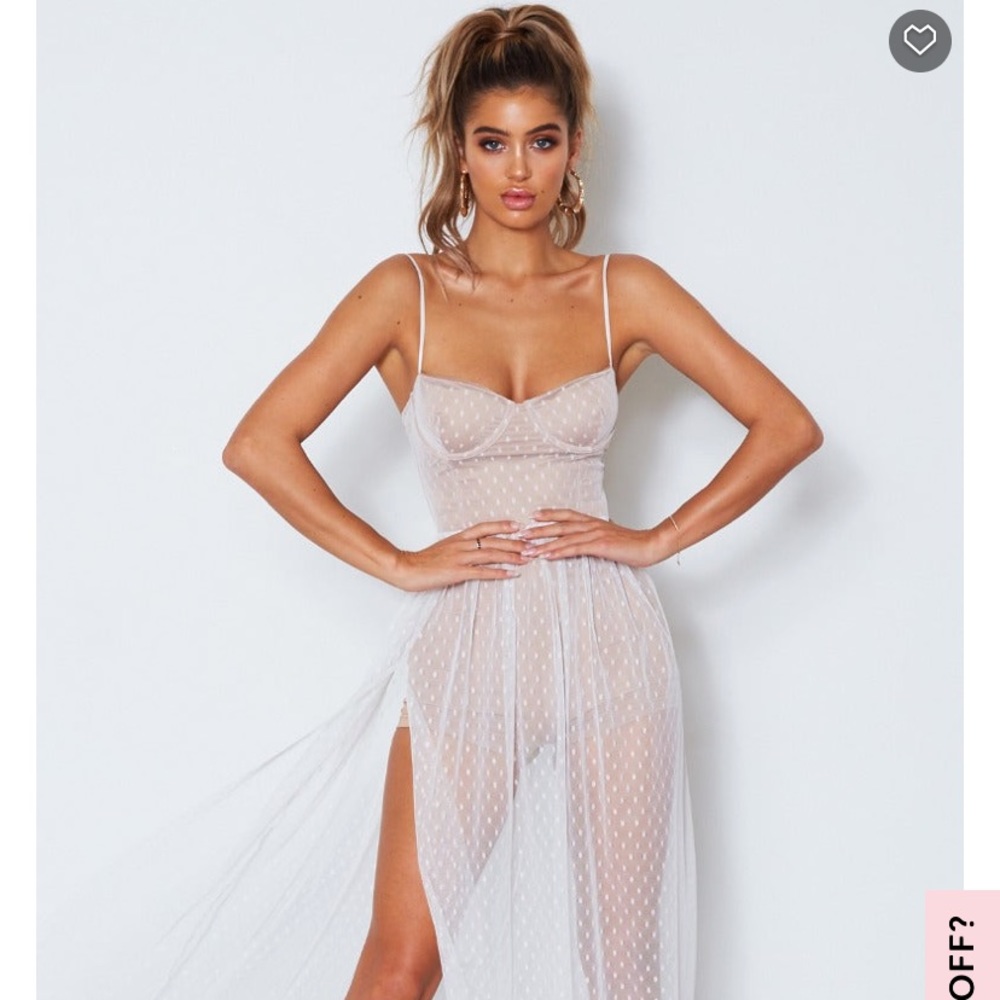 Worn ONCE! White Fox Boutique flowy/beachy dress